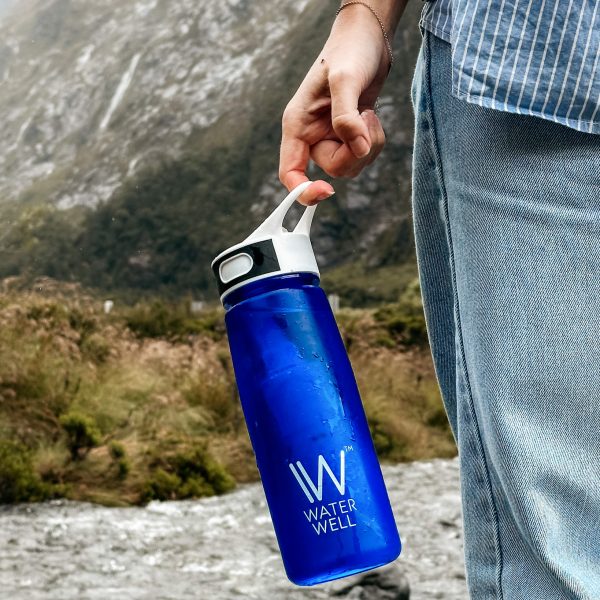 Reusable water filter bottle