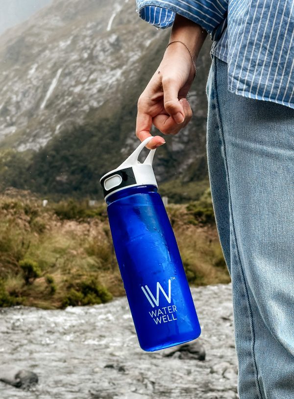 Reusable water filter bottle