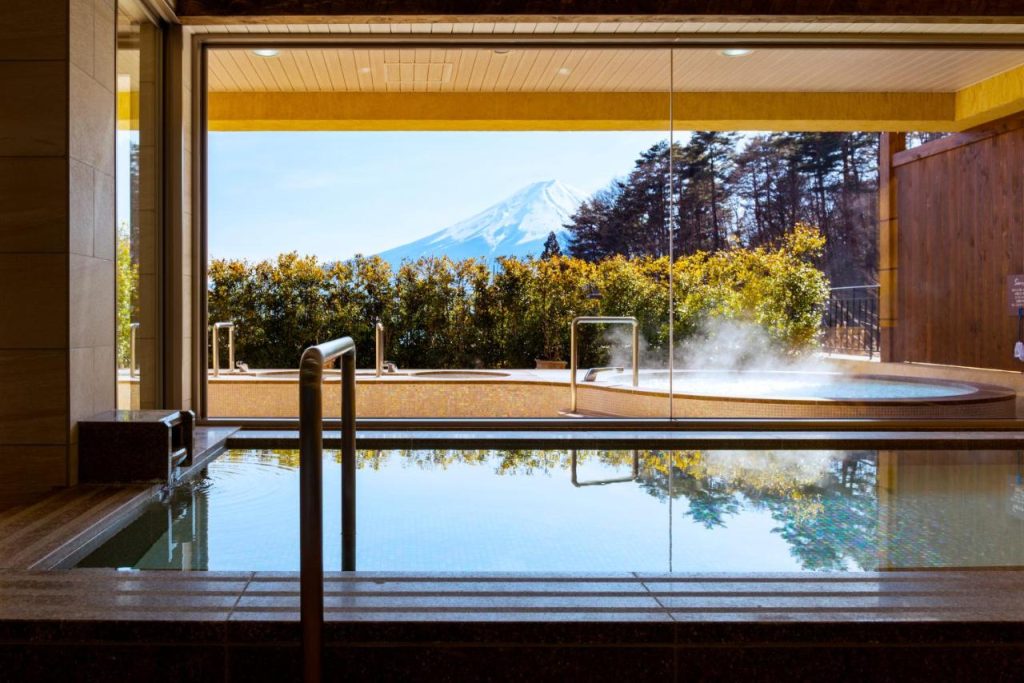 Hotels with the stunning view of Mt Fuji - La Vista hotel in Japan
