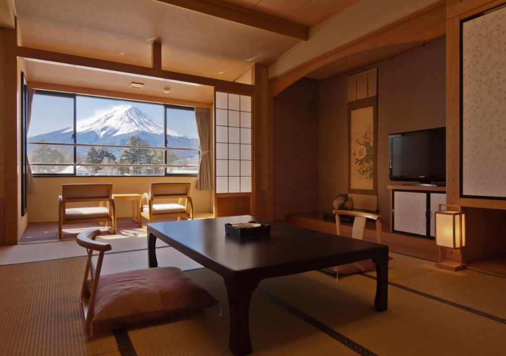 Hotels with the stunning view of Mt Fuji - Oike Hotel in Japan