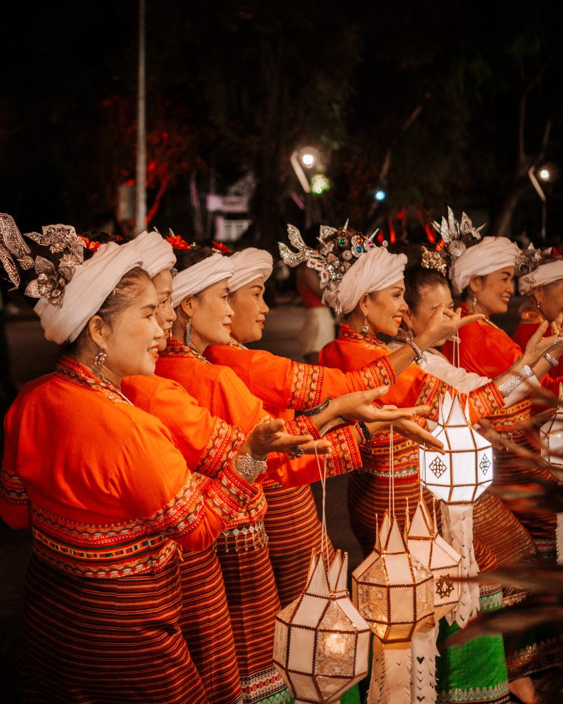 Women dressed in Lanna costumes