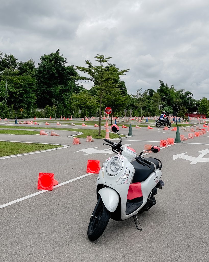Thai motorcycle driving licence course, Chiang Mai